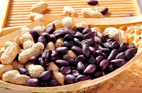 Black peanut