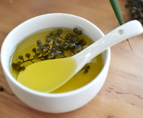 Pepper oil