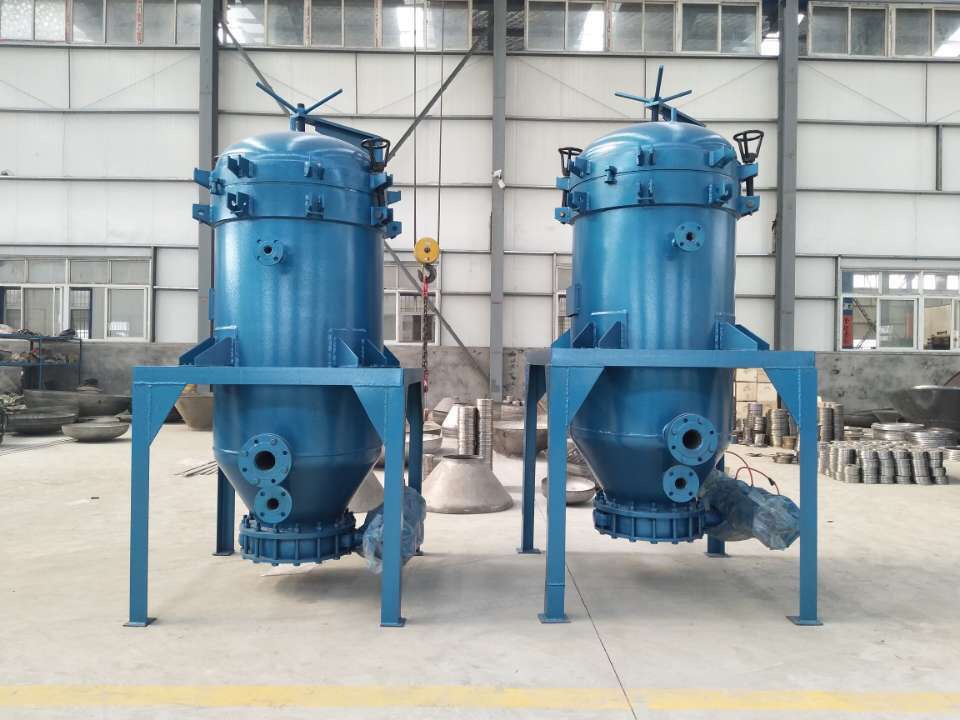 Leaf filter used in the process of edible oil decolorization