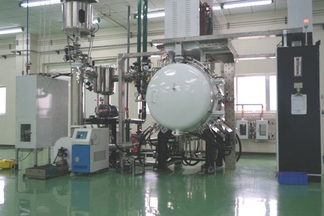 Grease dewaxing process