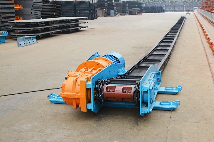 Scraper conveyor