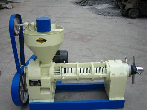 Single spiral soybean oil press